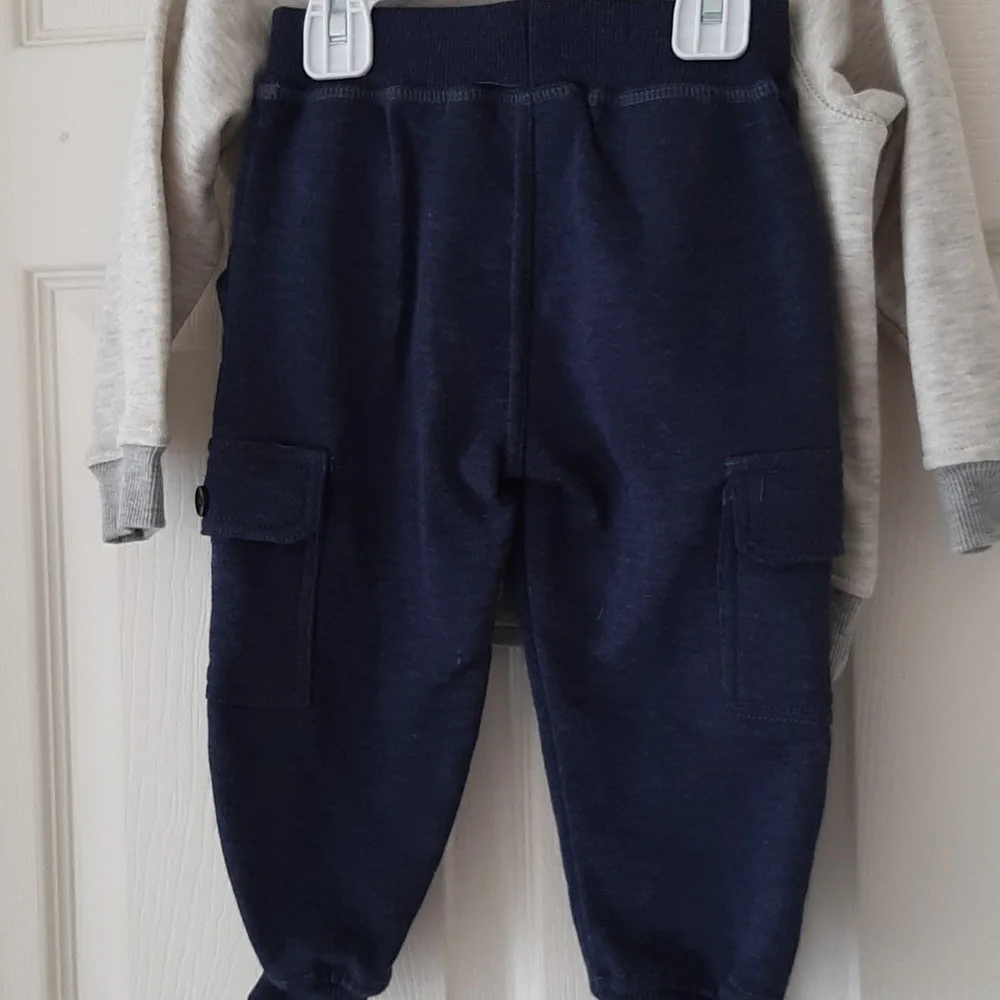 24 Months NWT Outfits..Carters 3 Piece And Kids Headquarters 2 Piece